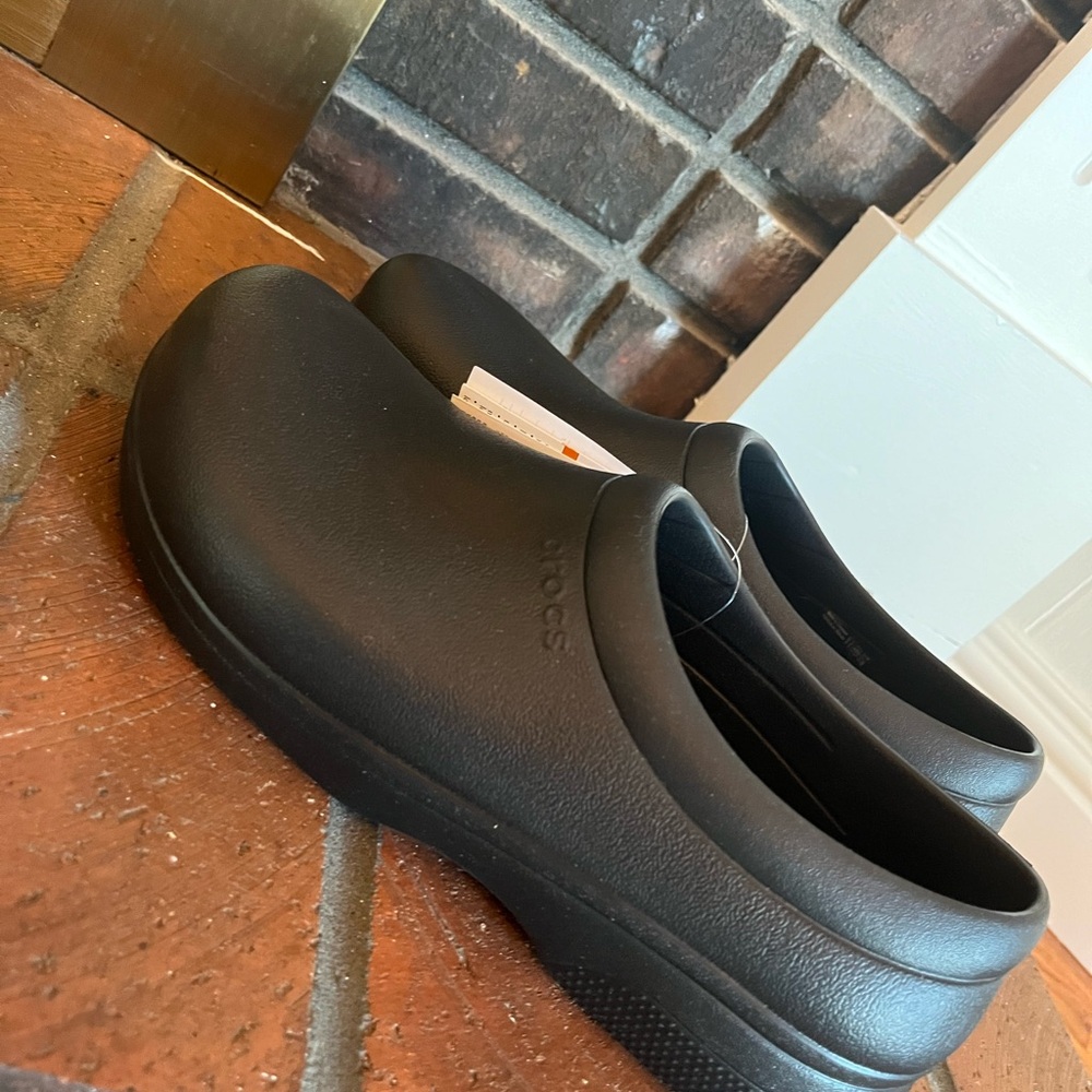 Crocs - Picture 3 of 5